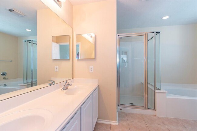 Building Photo - 25227 Boulder Bend Ln