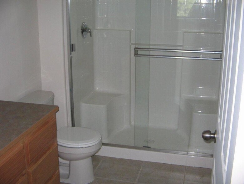 Building Photo - 440B Laguna Dr