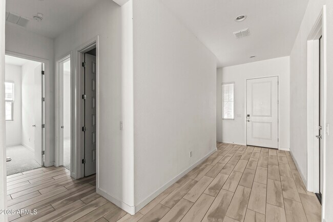 Building Photo - 9342 W Roma Ave