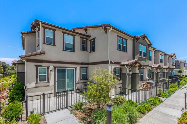 Primary Photo - 10655 Graphite St