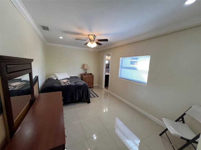 Building Photo - 9302 Pl