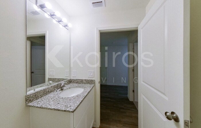 Building Photo - 3417 74th St W