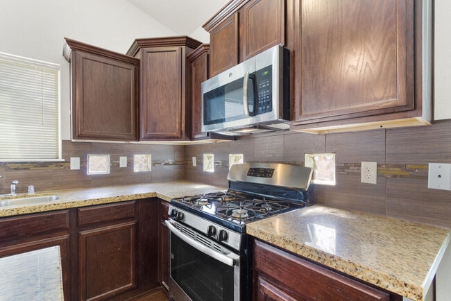 Building Photo - 14242 John Scagno