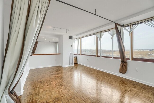 Building Photo - 350 Revere Beach Blvd