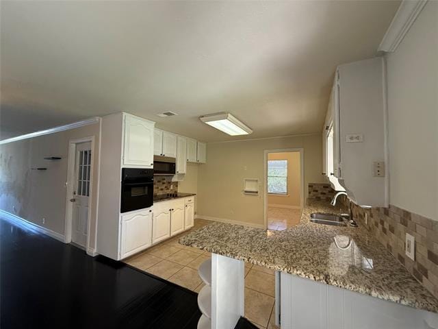 Building Photo - 1135 Park Center St