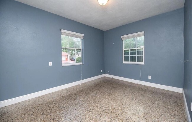 Building Photo - 2127 26th Ave S