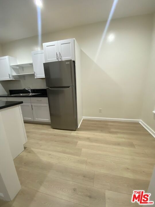 Building Photo - 814 S Hobart Blvd