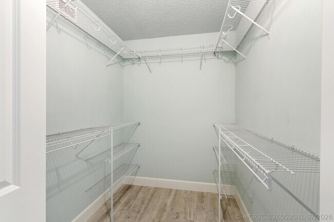 Building Photo - 204 Sea Oats Dr