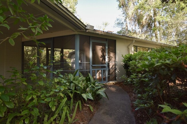 Building Photo - 3309 NW 3rd St