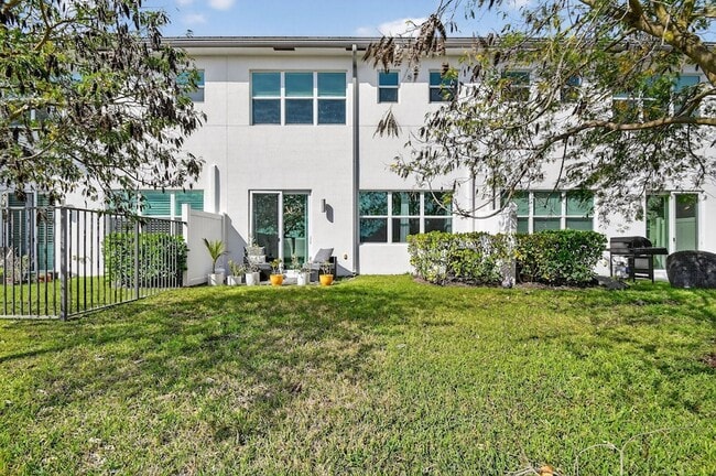 Building Photo - 4790 Navali Dr