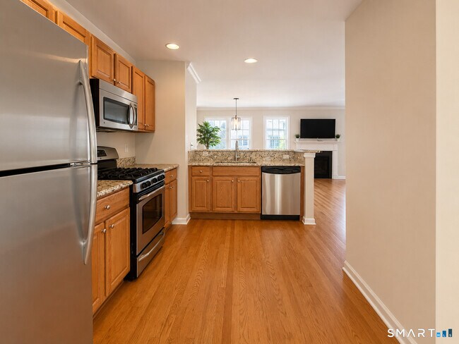 Building Photo - 1401 Briar Woods Ln