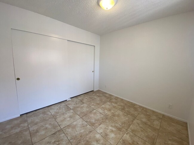 Building Photo - *DONT MISS OUT ON THIS GREAT MOVE IN SPECIAL! 1/2 OFF OF FIRST FULL MONTHS RENT!!