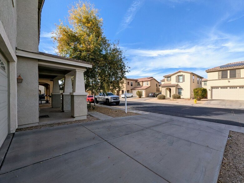 Building Photo - 6455 W Orchid Ln