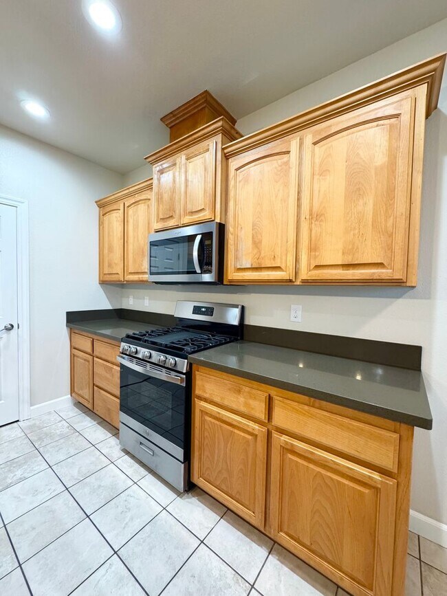 Building Photo - 1437 Wyla Walk