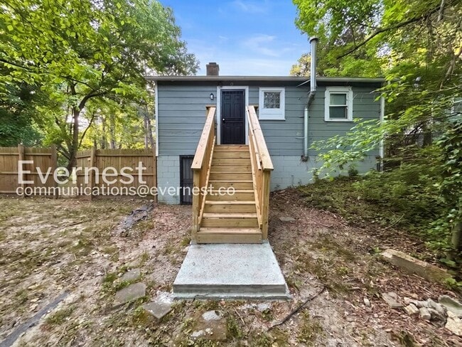 Building Photo - 2175 Pansy St NW