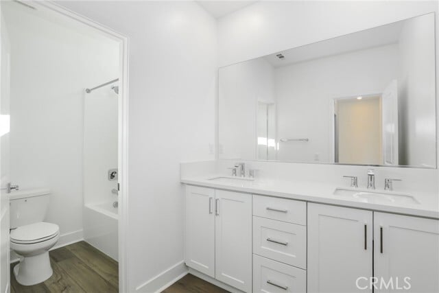 Building Photo - 27213 Tamarack Ln