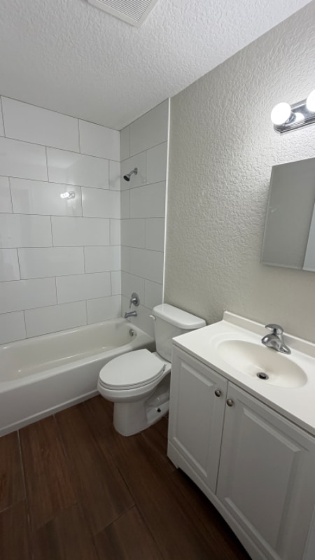 Building Photo - 3574 Montante Blvd