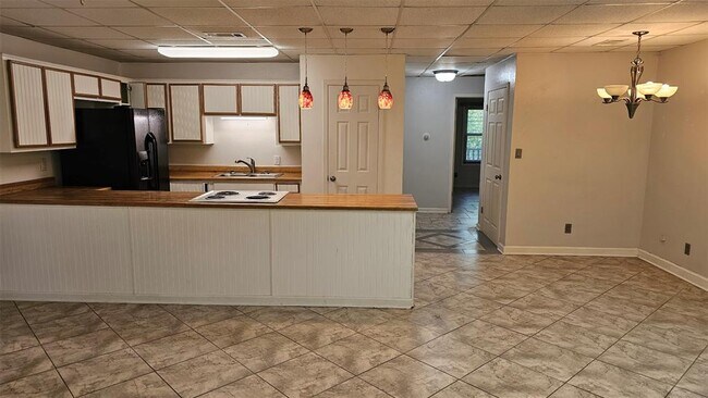 Building Photo - 170 Interstate Dr