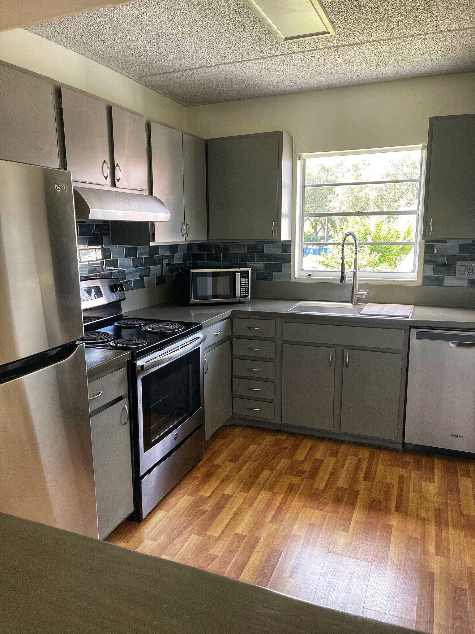 Building Photo - 2846 Somerset Park Dr