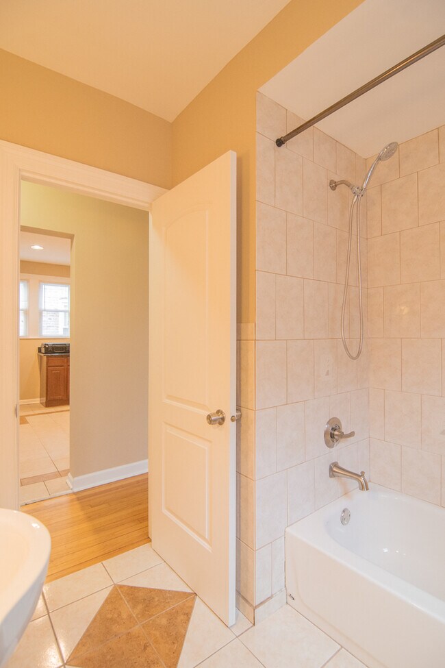 Building Photo - 12123 S Lafayette Ave