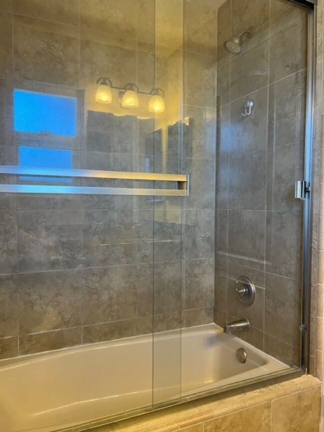 Building Photo - Private, Gated and the Heart of Costa Mesa!
