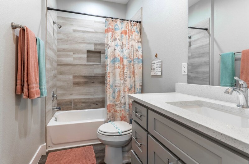 Building Photo - 144 W 5th St