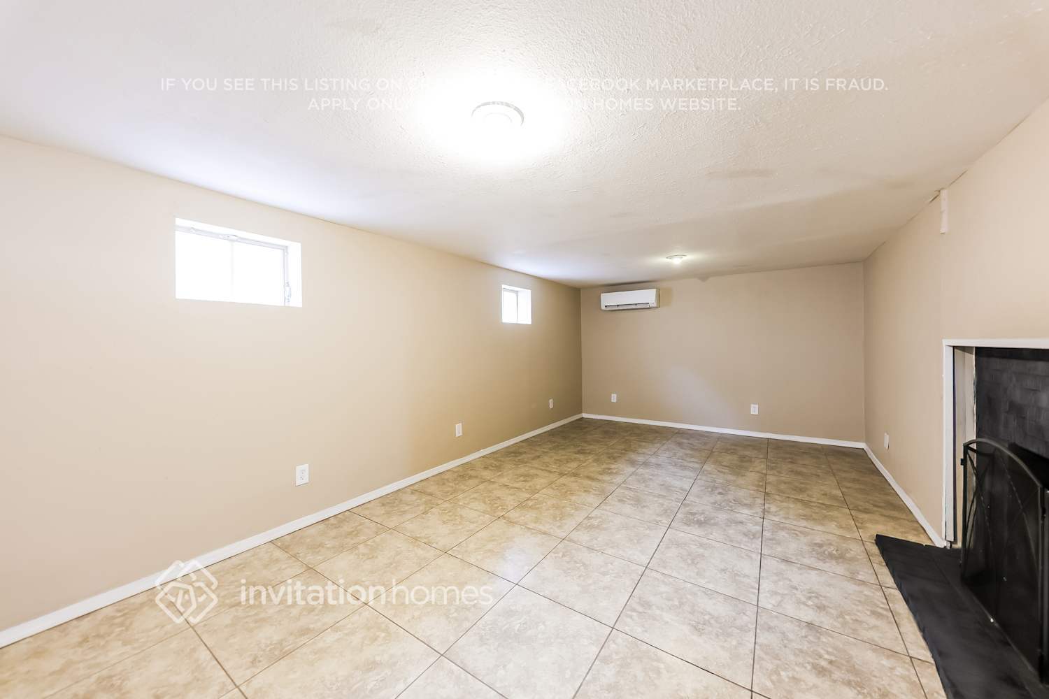 Building Photo - 806 E Amelia Ave