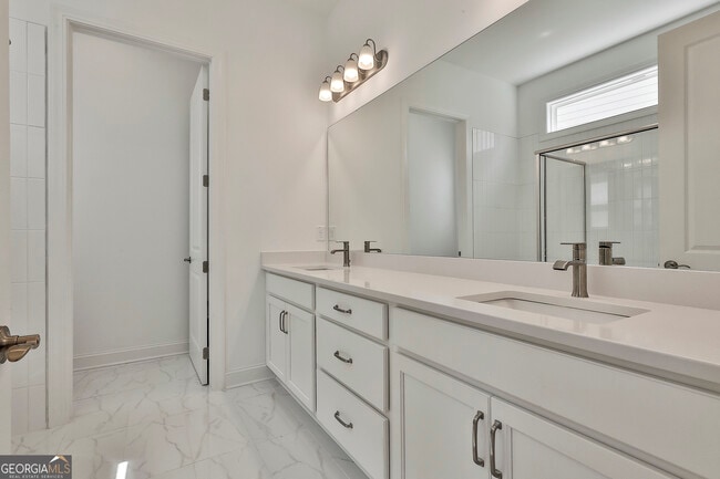 Building Photo - 15 Club Cresswind Dr