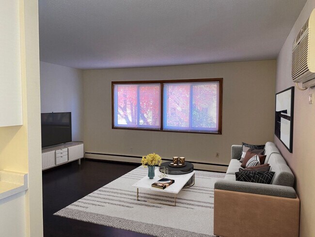 Building Photo - 2440 Dupont Ave S