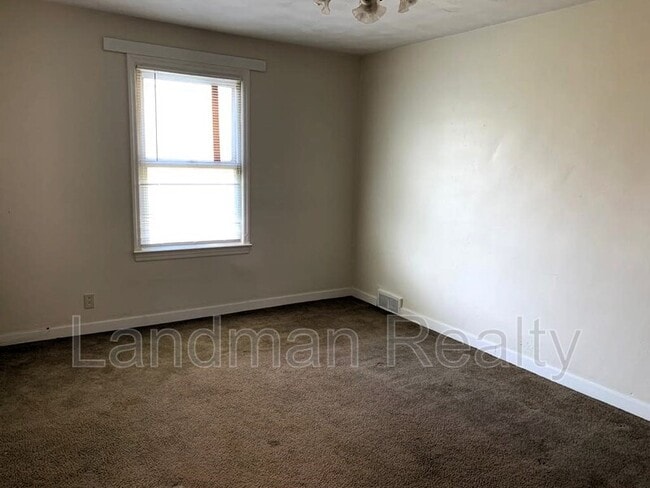 Building Photo - 603 Farnsworth Avenue