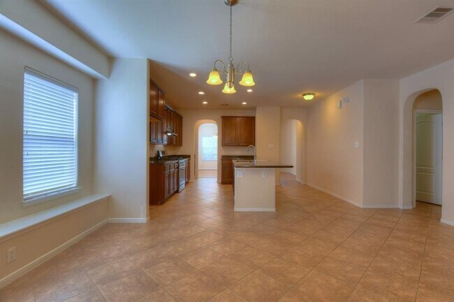 Building Photo - 4711 Bellows View Dr