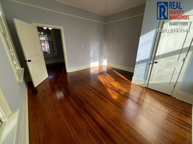 Building Photo - 1401 Cumberland St