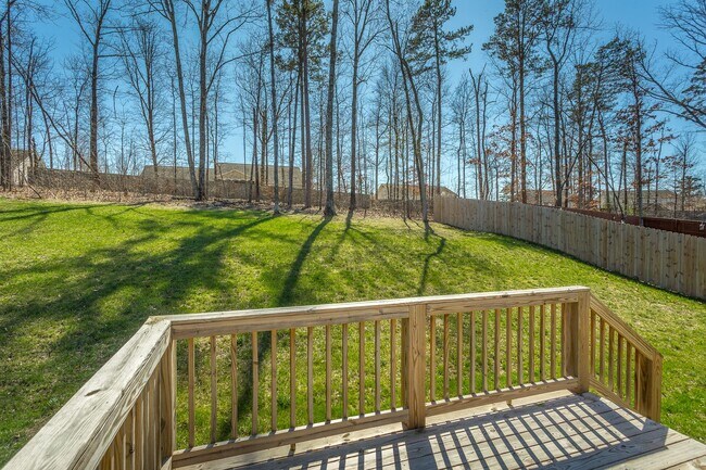 Building Photo - Beautiful Soddy Daisy Home!
