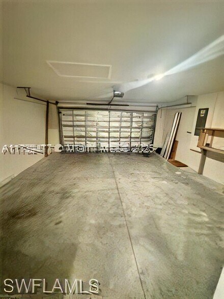 Building Photo - 2115 NW 24th Pl