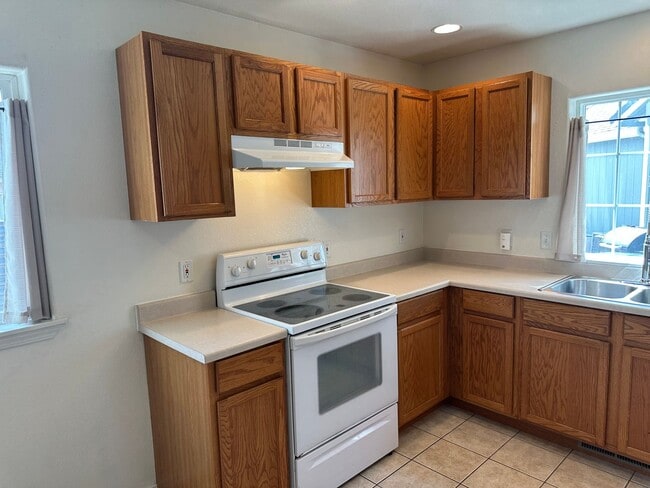 Building Photo - Charming 1 bedroom 1 bath house in Springfield!