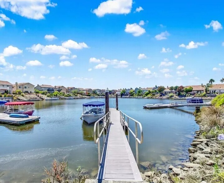 Building Photo - 25 Sea Breeze Ct