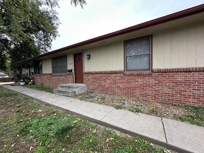 Primary Photo - 6730 Havelock Ave