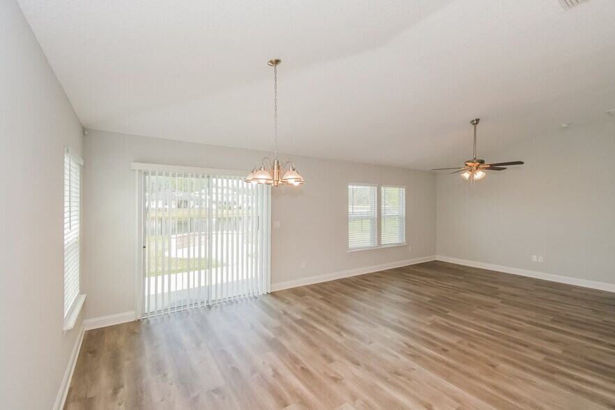 Building Photo - 683 Trellis Bay Dr