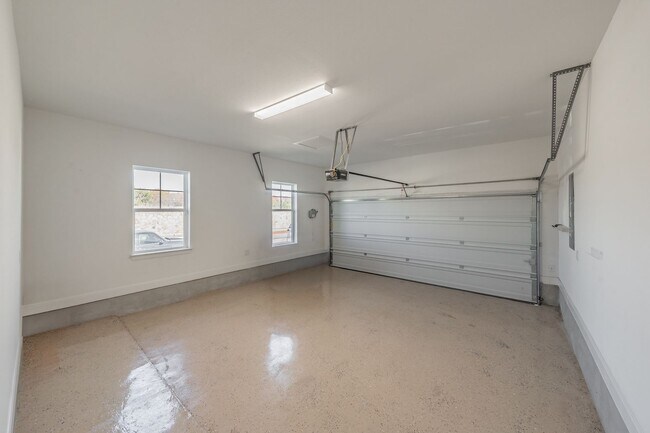 Building Photo - Stunning modern farmhouse in Walsh Ranch!