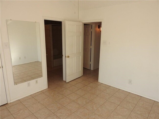 Building Photo - 248 Jefferson Pkwy