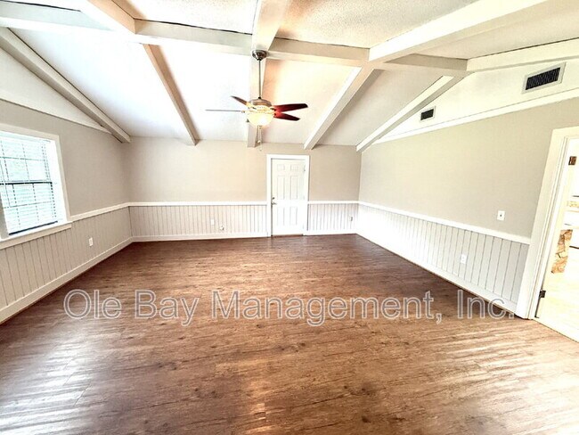 Building Photo - 9345 Spice Pond Rd Ext