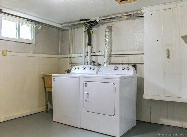 Building Photo - 208 Buena Vista Ave