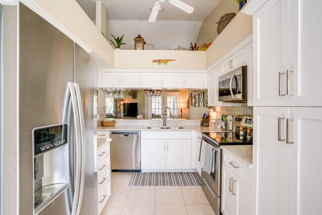 Building Photo - 16168 Kelly Woods Dr