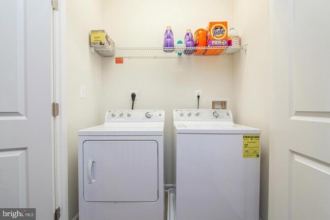 Building Photo - 42261 Riggins Ridge Terrace