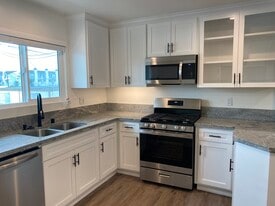 Building Photo - 3902 W 178th St