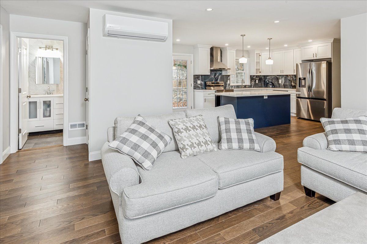 Building Photo - 187 Orchard St