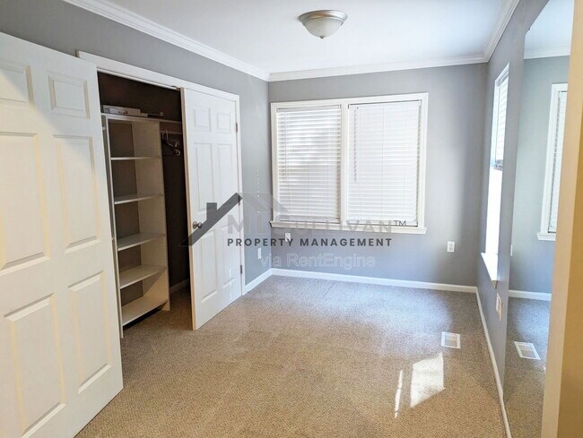 Building Photo - 7416 Ray Rd