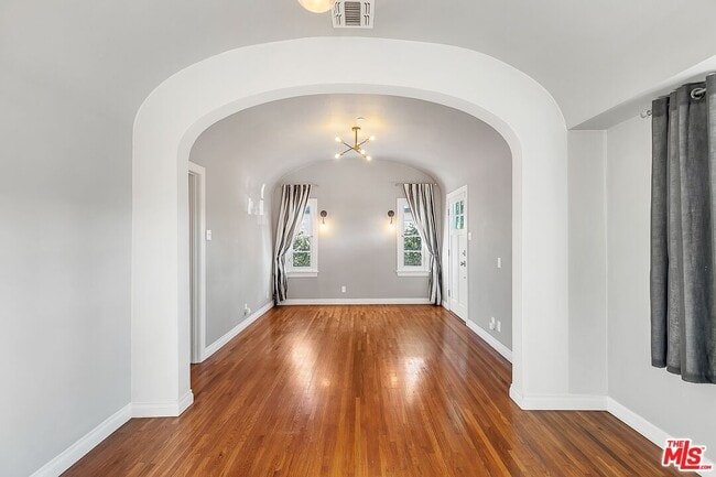 Building Photo - 2630 S Bedford St