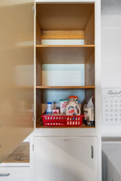 Building Photo - 58328 Bonanza Dr