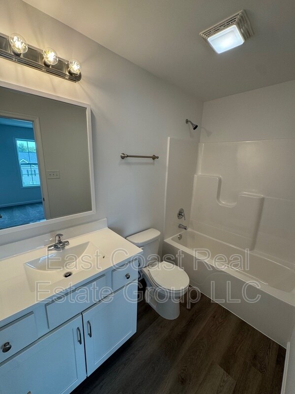 Building Photo - 56 Snowdrop Ct